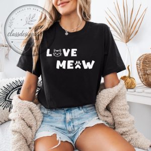 Meow Paw Shirt Cat Owner Tee classdesignartco.com 1