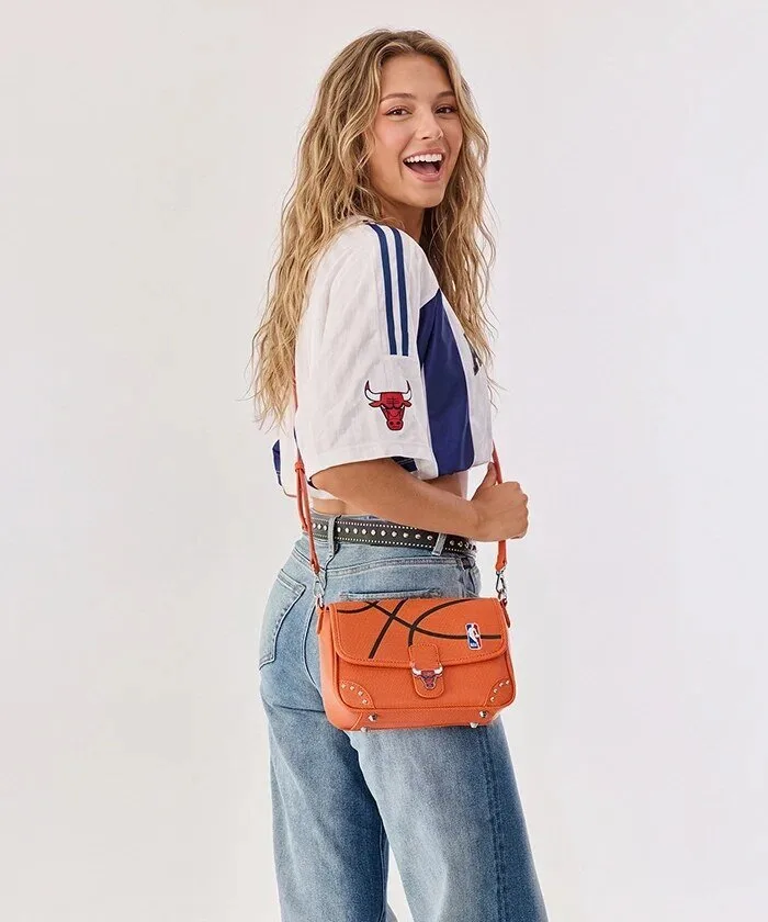 Chicago Bulls Basketball Flap Crossbody Bag with NBA Logo 16 Chicago Bulls Basketball Flap Crossbody Bag with NBA Logo