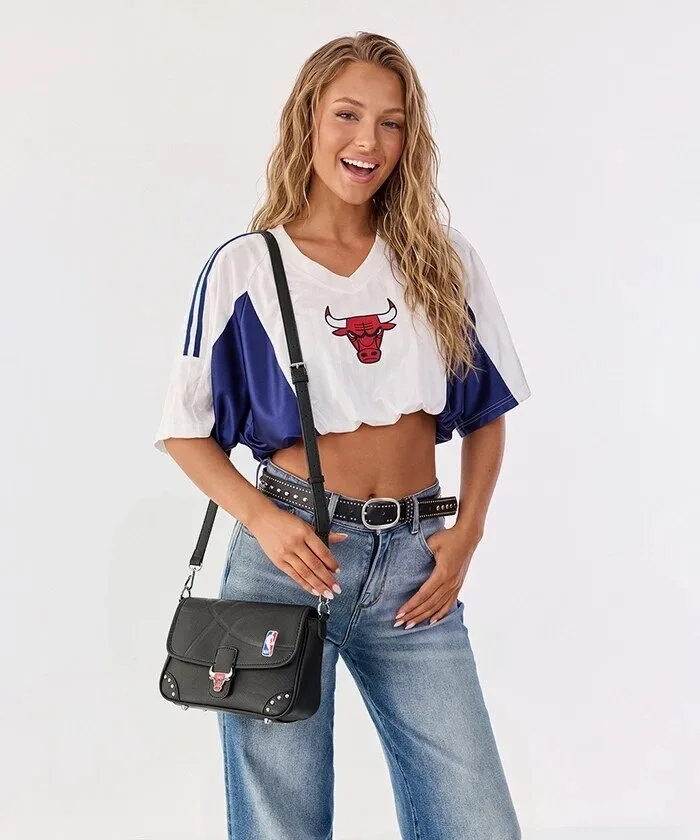 Chicago Bulls Basketball Flap Crossbody Bag with NBA Logo 23 Chicago Bulls Basketball Flap Crossbody Bag with NBA Logo
